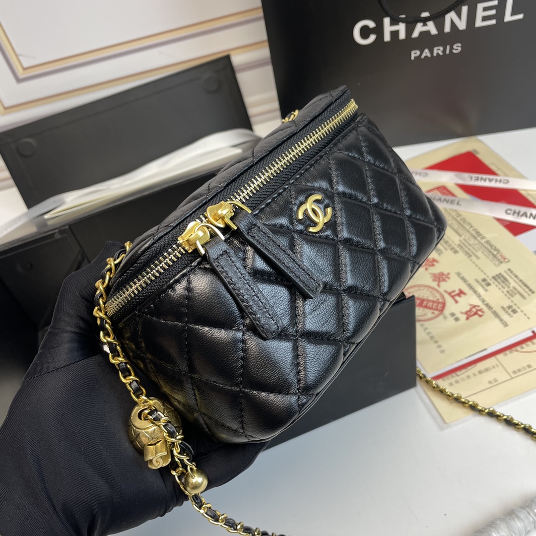 Chanel2021秋冬新品金球化妆小盒子小型收纳盒原版五金进口羊皮出街打开能补妆关上能拗造型就算放家里