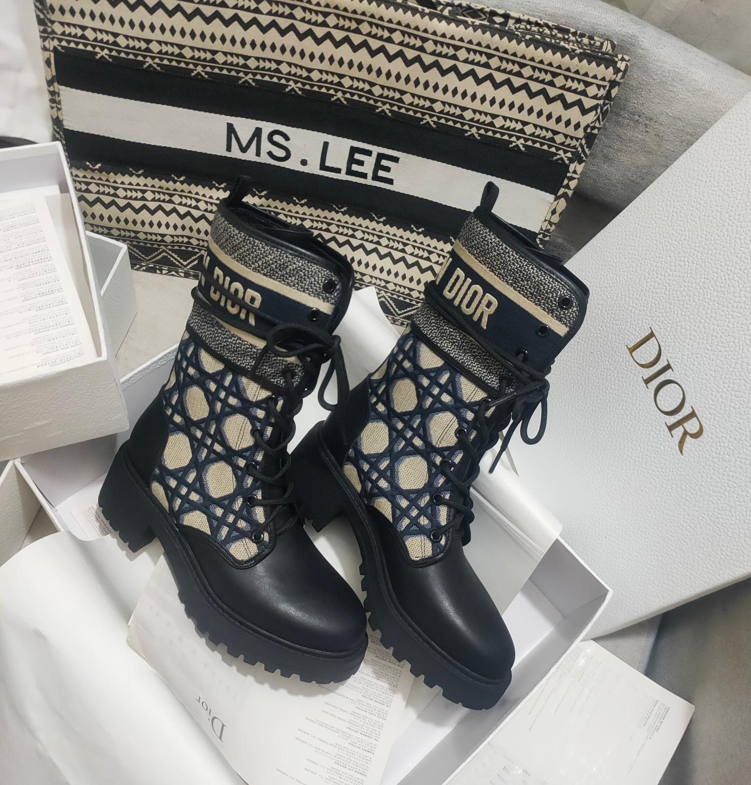 Dior Perfect 
 Martin Boots Cowhide TPU Fall Collection