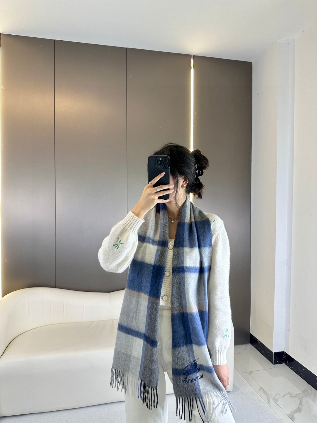 Burberry博柏利 2023 最新款【经典格子战马】男女通用情侣款围巾