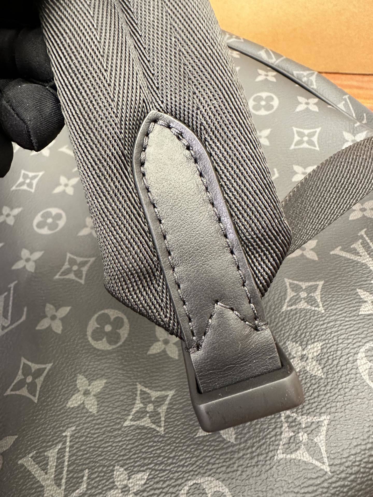 独家首发型号M46683特级加强版品质提升专柜同步电子芯片内码礼品袋保护纸铜版电子标签合格证皮料是正品代