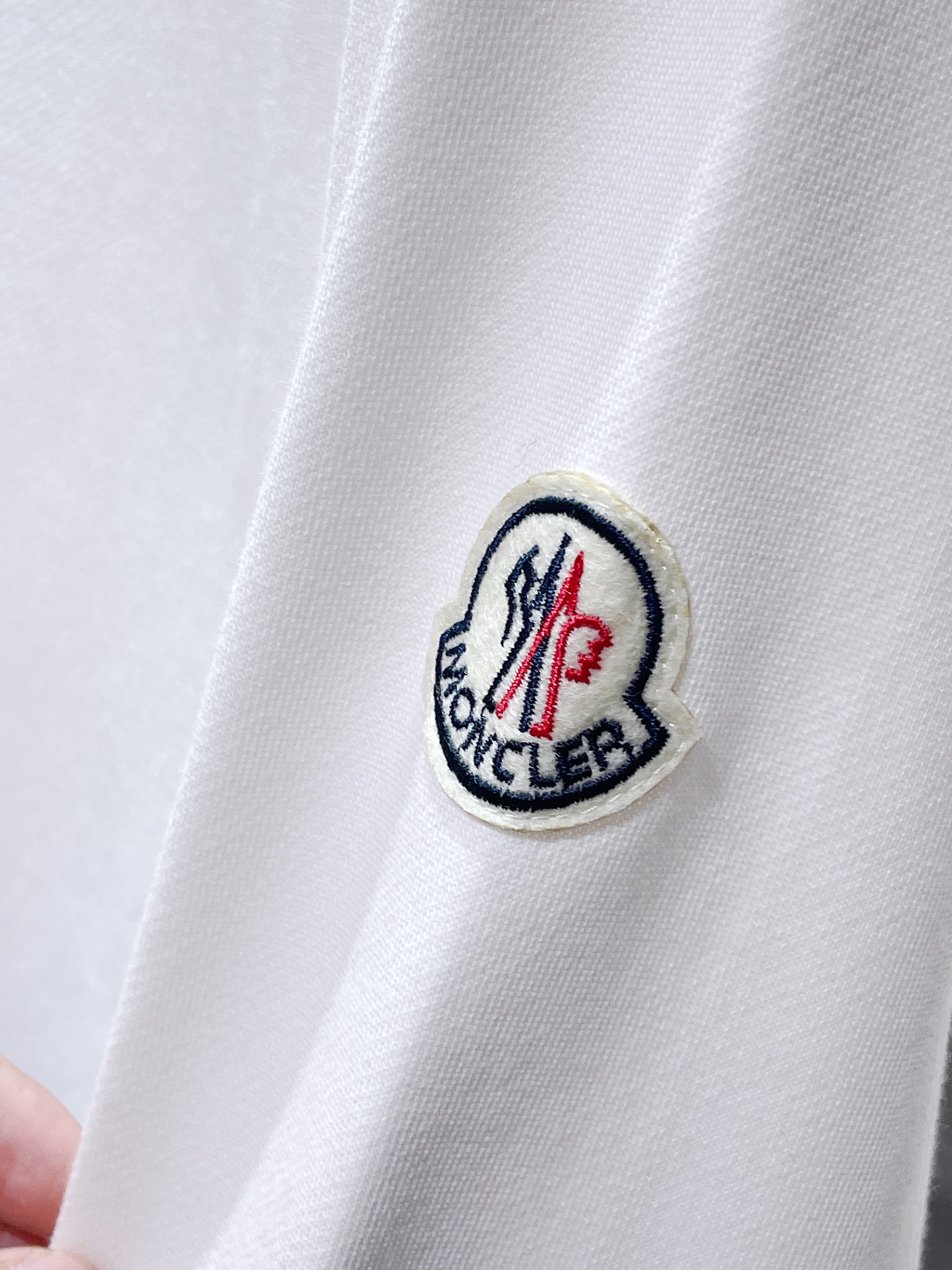    蒙口  moncler  ss早秋新款 长袖 圆领 卫衣，高端版本！专柜定制面料 透气舒适度高，细
