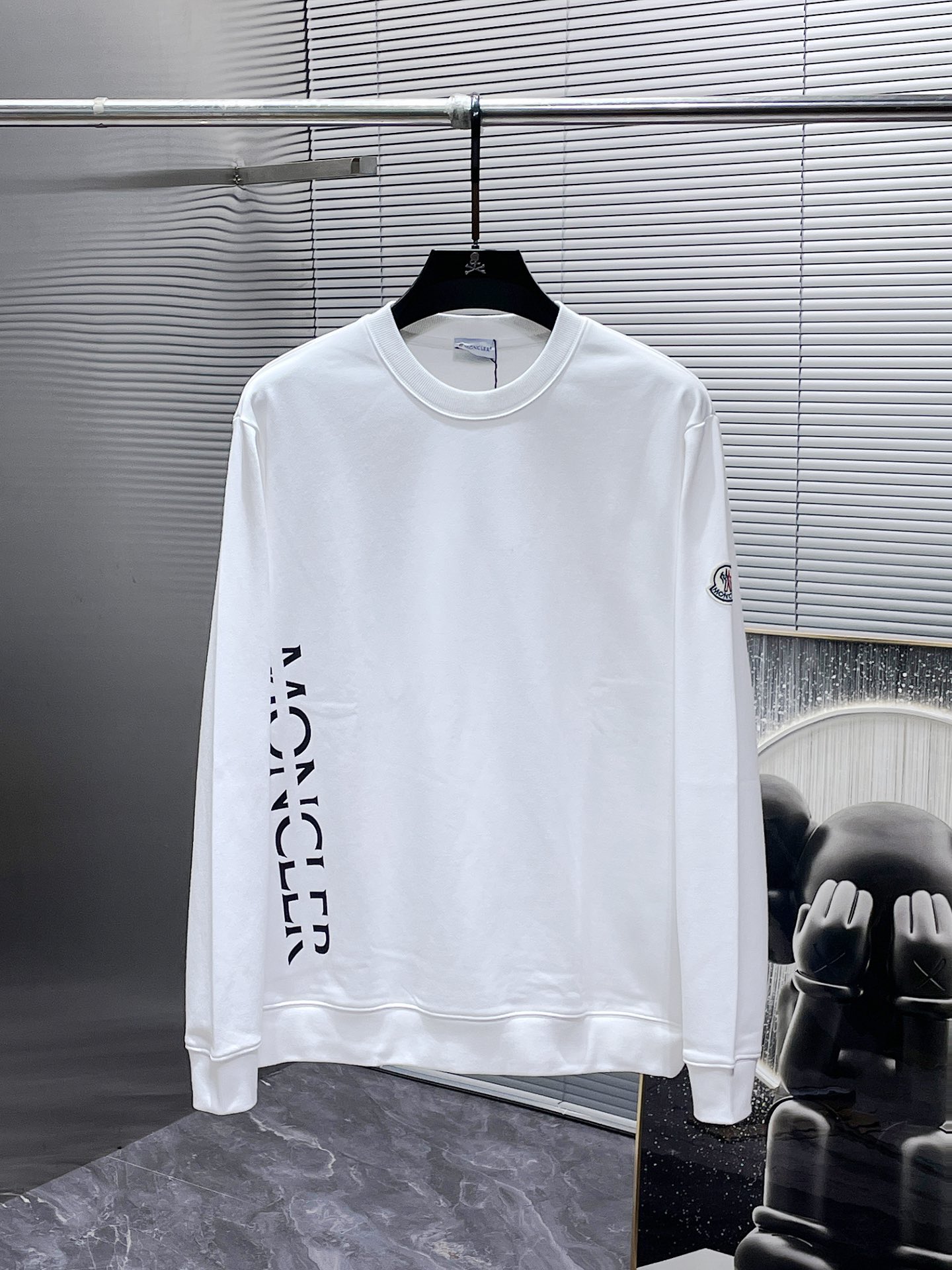    蒙口  moncler  ss早秋新款 长袖 圆领 卫衣，高端版本！专柜定制面料 透气舒适度高，细