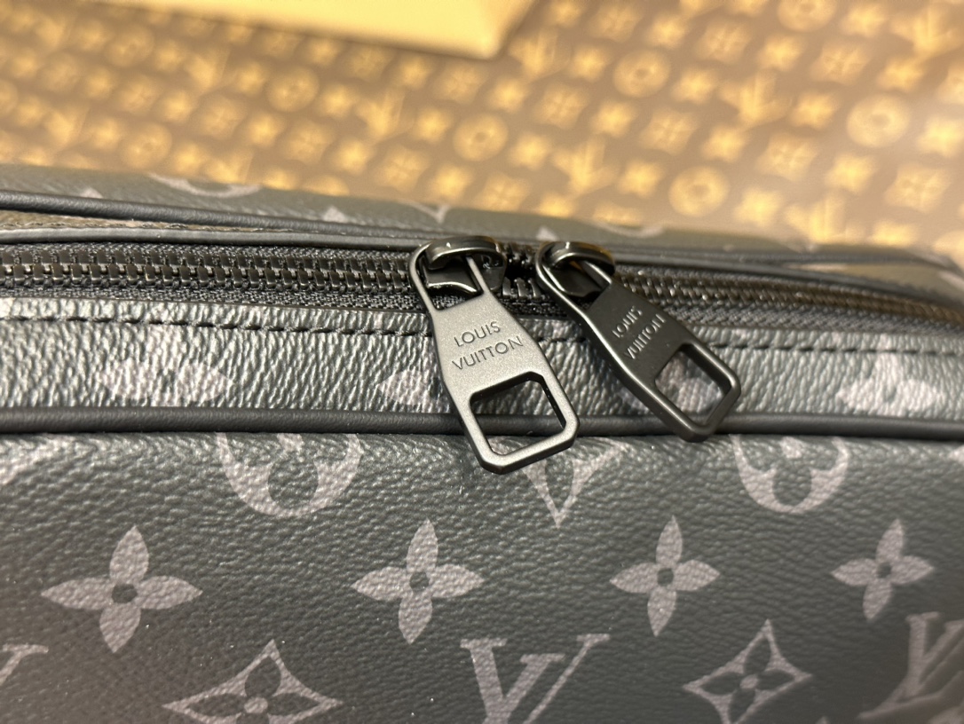 Louis Vuitton Haute Couture Classic Luxury Handbag Shoulder Crossbody 7