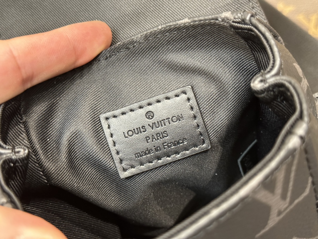 路易威登 Louis Vuitton 高定典藏名品高定成衣时装外套连衣裙衬衫T恤 #70B636DA 9