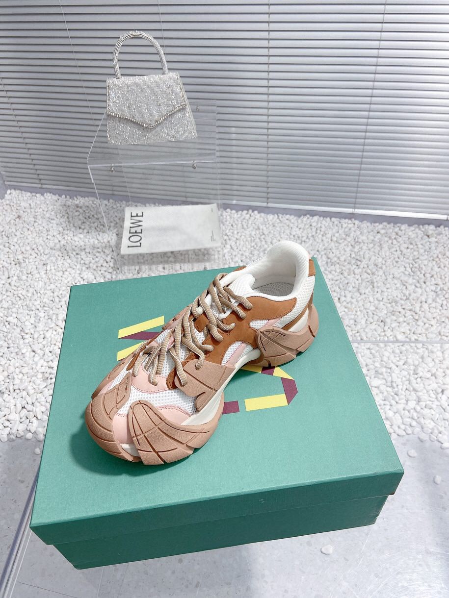 Futuristic Shoes by Camperlab: Stylish Performance Footwear for Men and Women - 图片 5