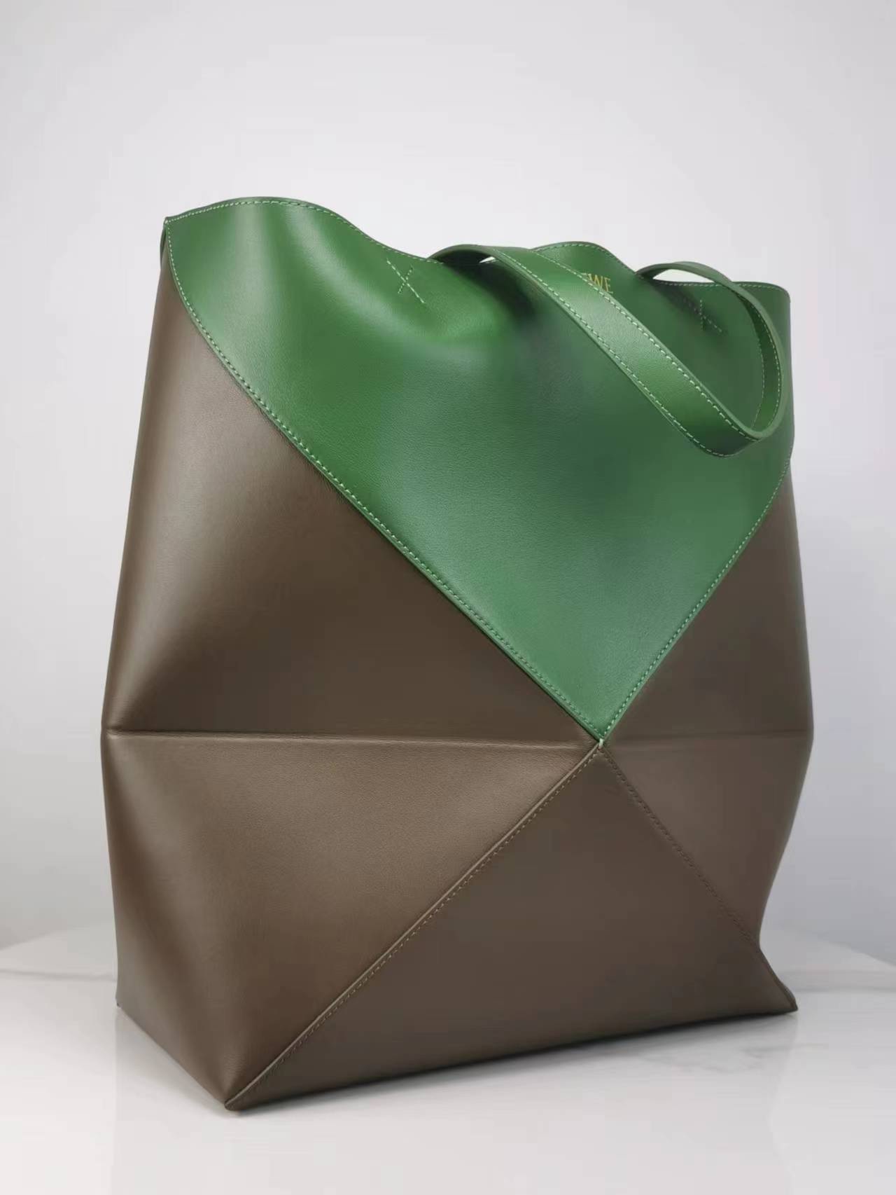 Loewe Puzzle Fold Large Tote Bag in Glossy Calfskin Leather, Green/Brown 3 i1697822560 6557 1