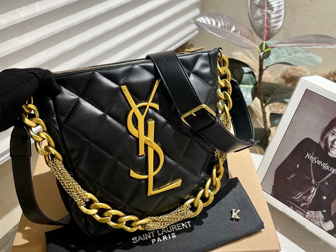 Yves Saint Laurent Sacs Cabas