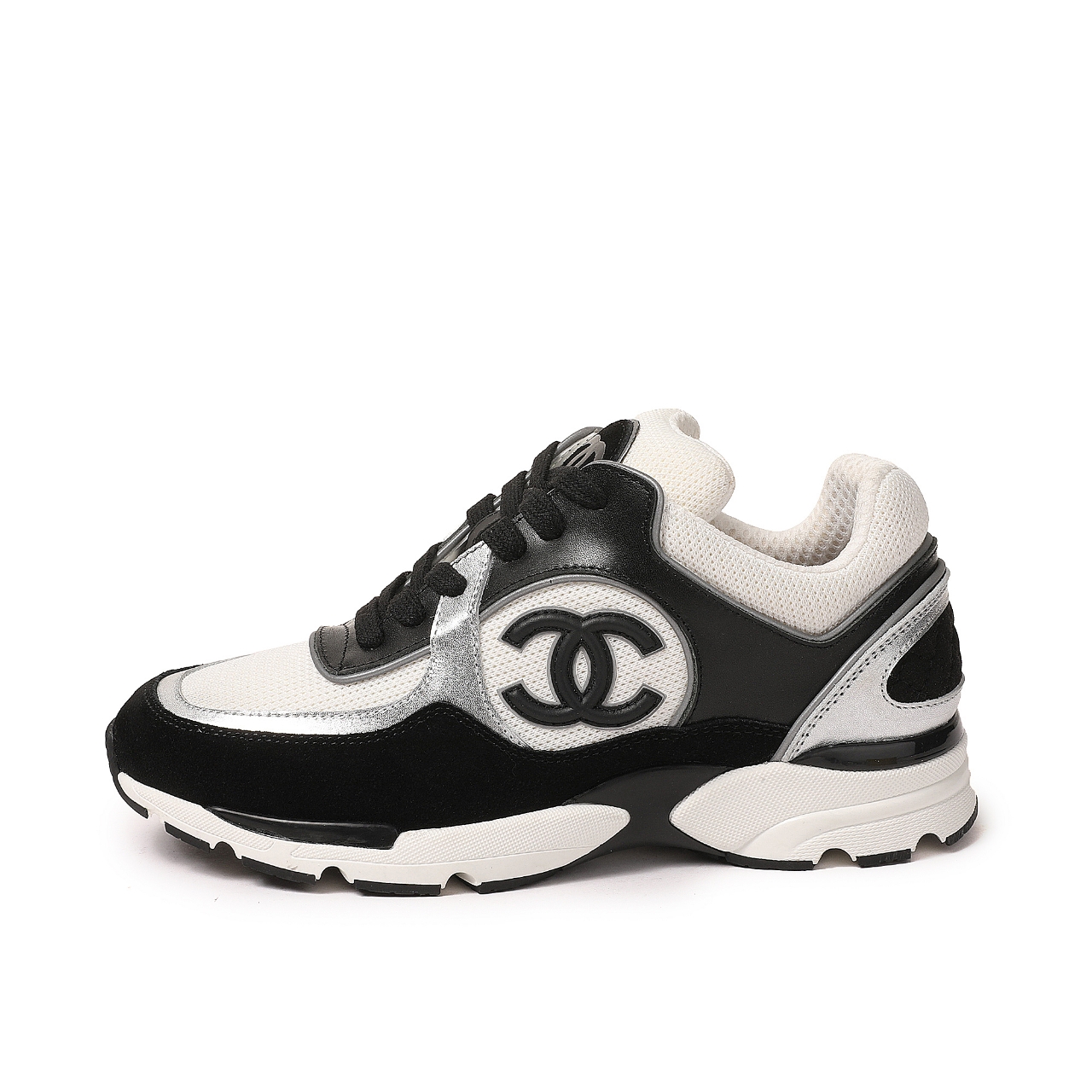 NO:787768,Chanel Chanel - the top casual sneakers in the counter. This classic design; the upper is embroidered with various techniques; the outsole is fashionable and sporty; the outsole is fashionable and sporty; it incorporates a variety of color matching elements... The diversified mix and match is very beautiful and versatile, casual, fashionable, sports and outdoor can be taken into account... Go material The upper is made of original imported high silk cowhide suede + special anti-mesh fabric. The inner part is made of original imported breathable mesh. The outsole is based on the original TPU combination outsole. The counter boutique package is a complete set of women's 35-41.  Men 38-45, casual shoes/sports shoes, chanel, chanel, sneakers19860909Chanel香奈儿——专柜顶级休闲款运动鞋 这款经典设计；鞋面多种工艺电绣的风格；大底却时尚运动；不平凡的拥入了多种配色元素…… 多元化混搭非常好看百搭,休闲,时尚,运动,户外都能兼顾…… Go 材料 鞋面采用 原版进口高丝光牛反绒+特殊防网布料 内里采用 原版进口透气网 大底根据 原版TPU组合大底 专柜精品包装全套女35–41 男38-45,休闲鞋/运动鞋,chanel,chanel,sneakers,Women's Shoes