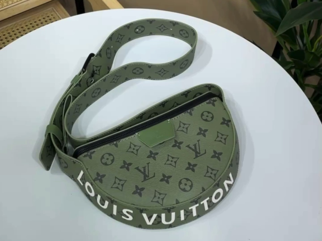 Louis Vuitton LV MOON CROSSBODY handbagM23838 green flower, so beautiful