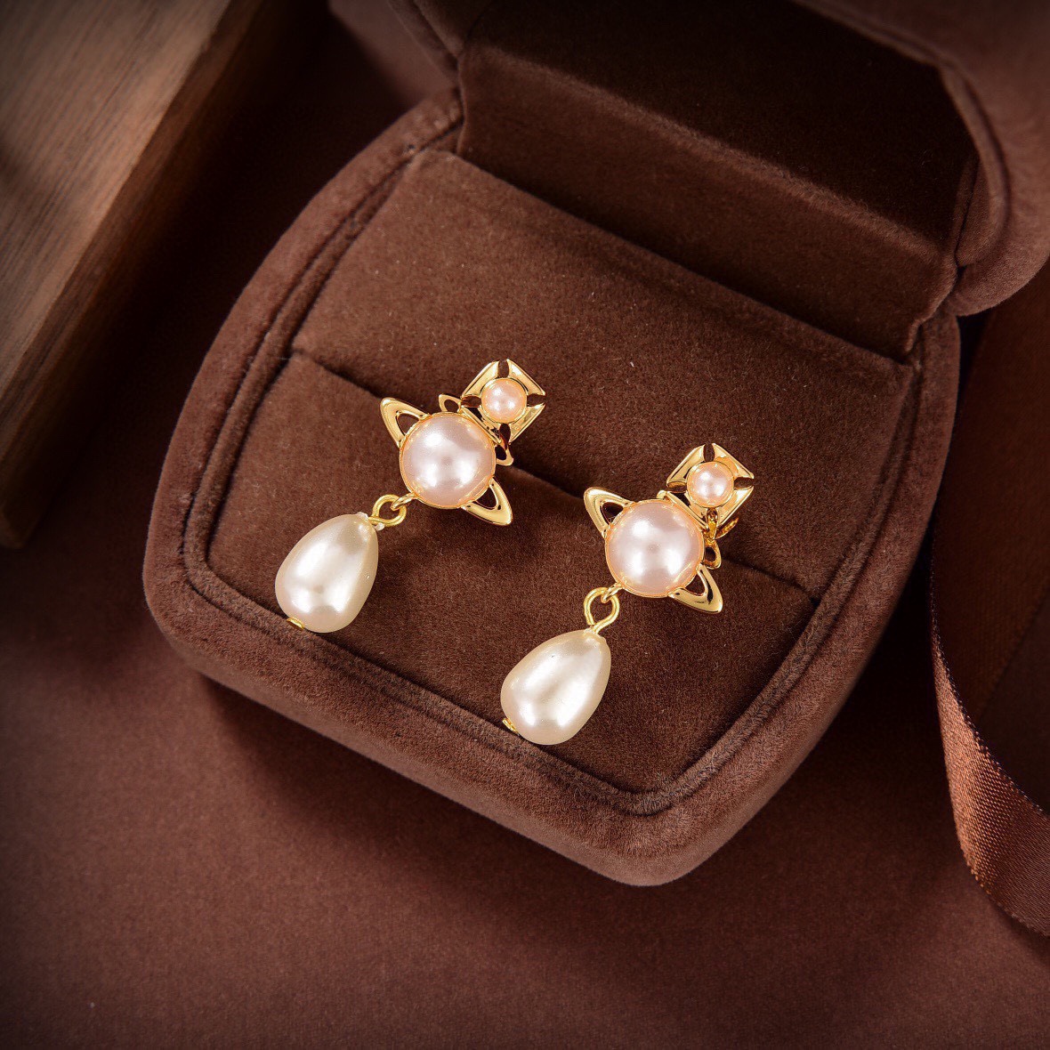 비비안웨스트우드 귀걸이 65037 Vivienne Westwood Earrings