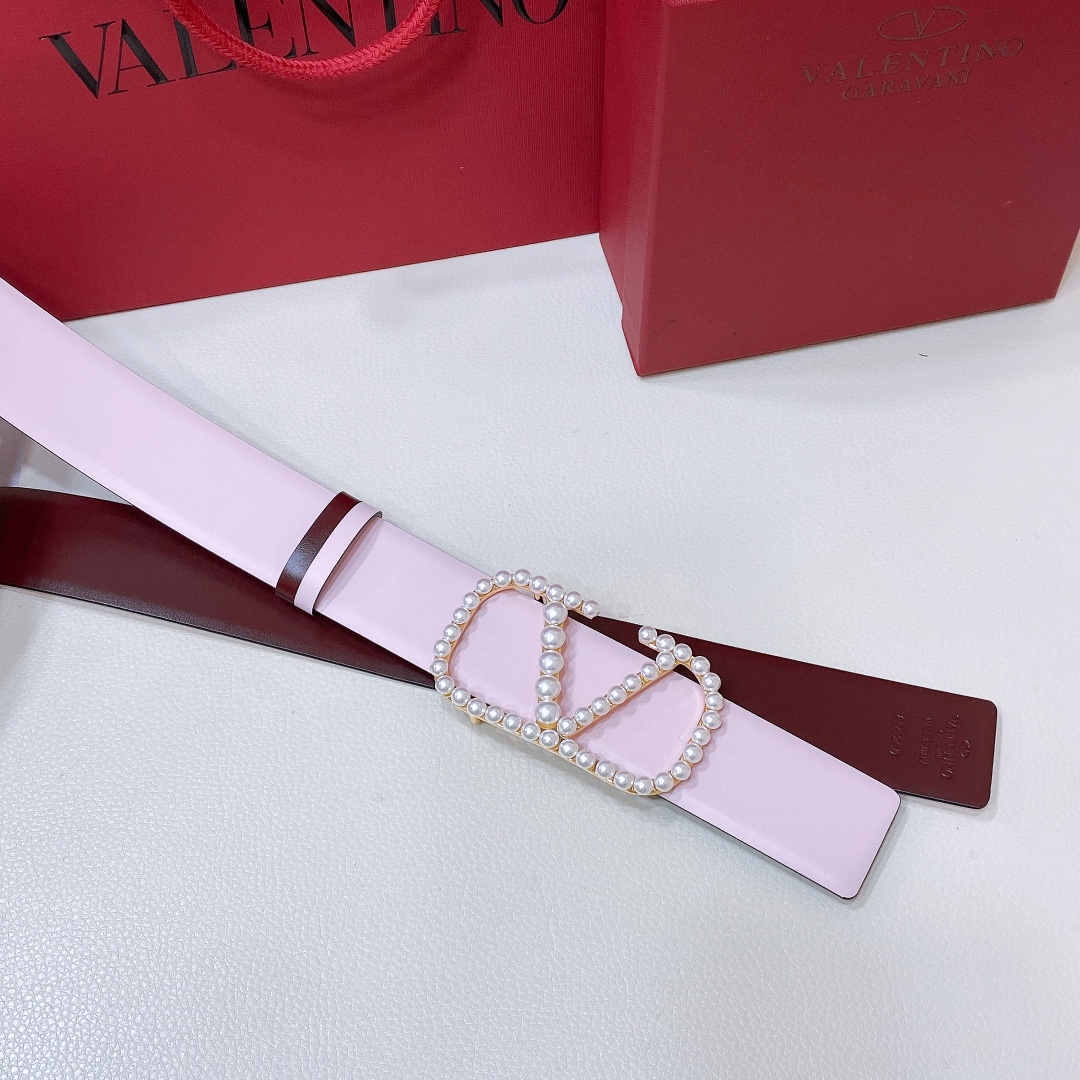 顶级质量VALENTINOGARAVANIVLOGOSIGNATURE可双面佩戴仿珍珠亮面小牛皮腰带-V