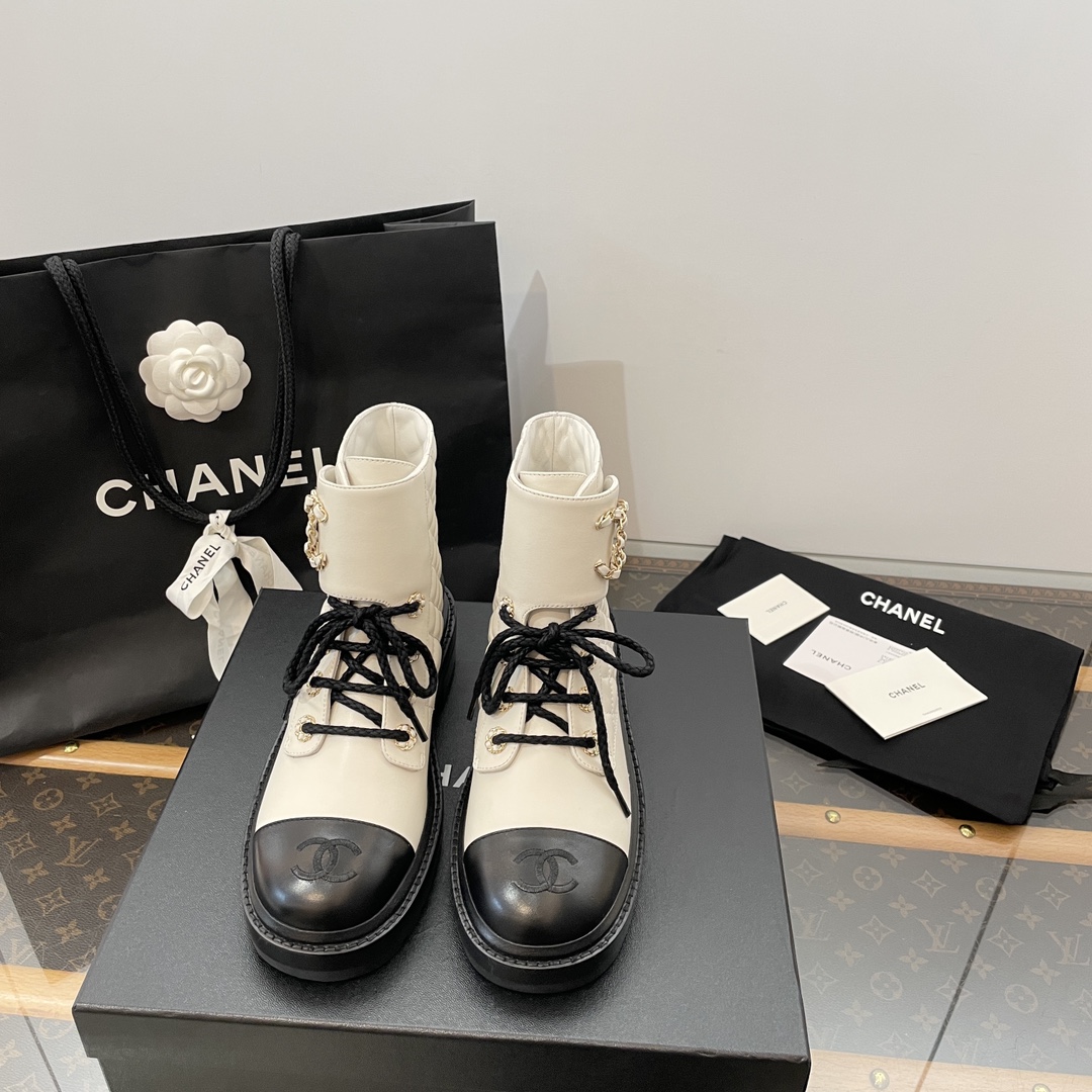 CHANEL 2022 herfst/winter gelakte leren Chelsea-laarzen met dik zool 4cm lichtgewicht dik zool geïmporteerd spiegelkalfsleer gelakt