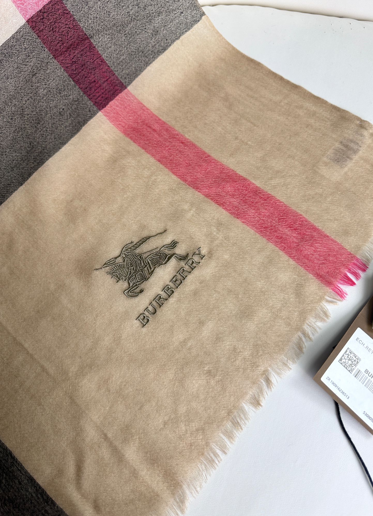 Burberry巴宝莉 2023新款山羊绒围巾