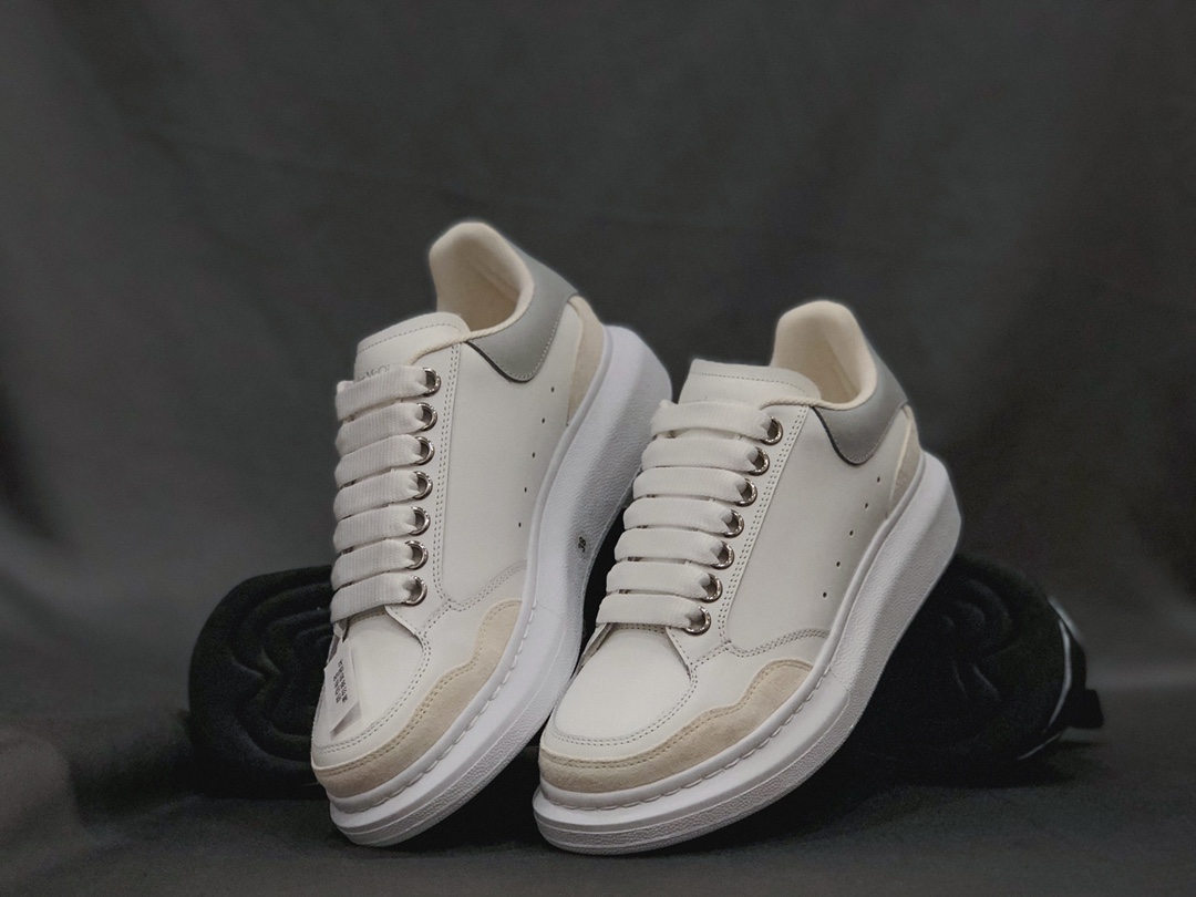 Alexander McQueen Designer
 Shoes Sneakers High-End Unisex Cowhide Fabric Rubber Sweatpants
