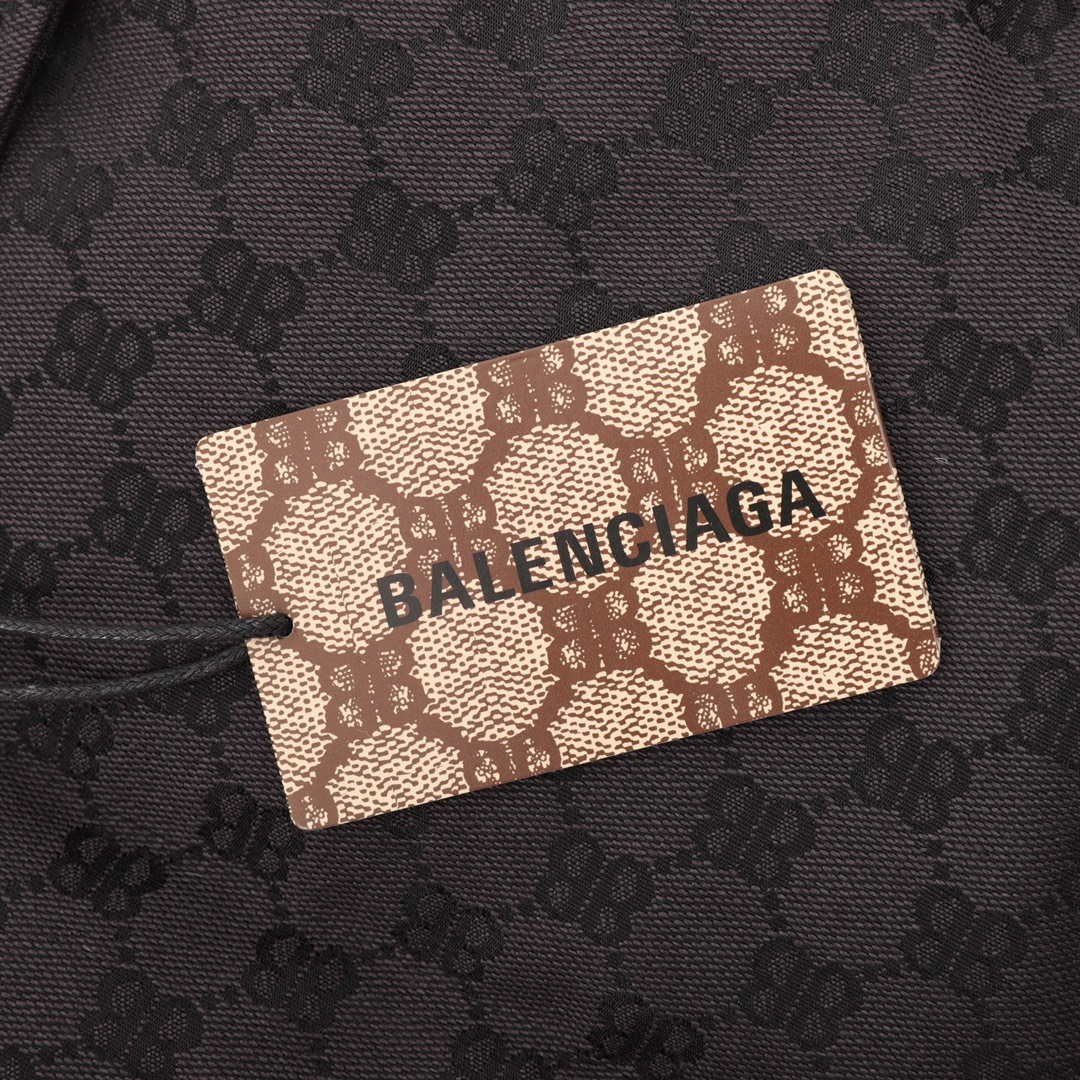 BALENCIAGA x Gucci联名双B满印羽绒服夹克 6
