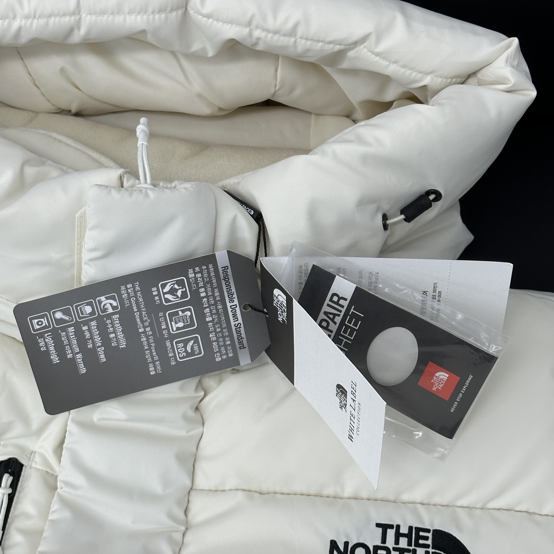 𝗧𝗵𝗲 𝗡𝗼𝗿𝘁𝗵 𝗙𝗮𝗰𝗲/长款羽绒服
 【洗标&五金配件细节】