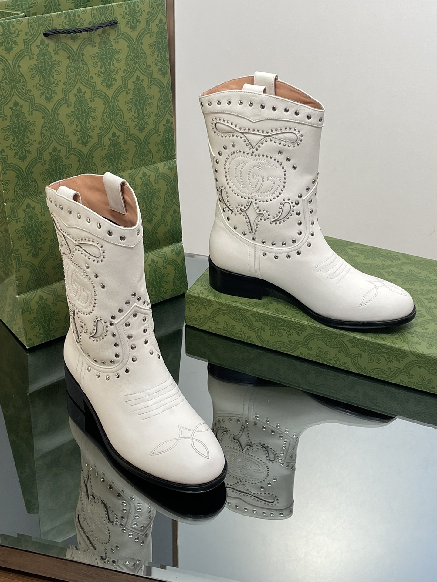 Bottines GUCCI à bandes rayées et élastique, nouvelle collection automne-hiver 2024, bottines à talon épais et semelle crantée, cuir de veau importé