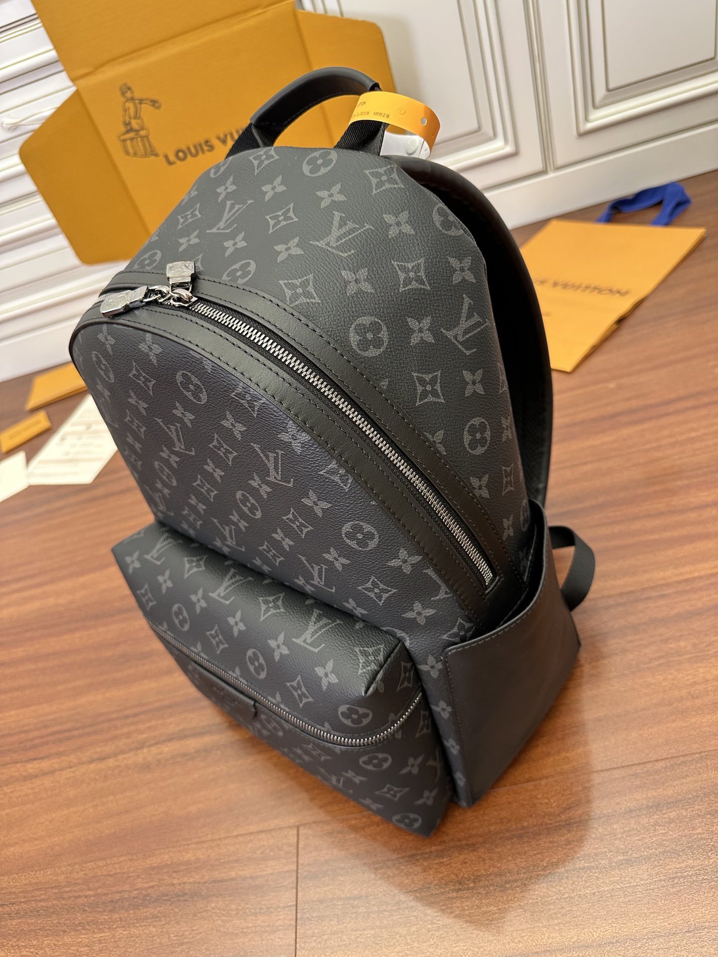 独家首发型号特正版M22558品质全面再次升级专柜同步电子芯片内码新礼盒礼品袋保护纸铜版电子标签合格证皮