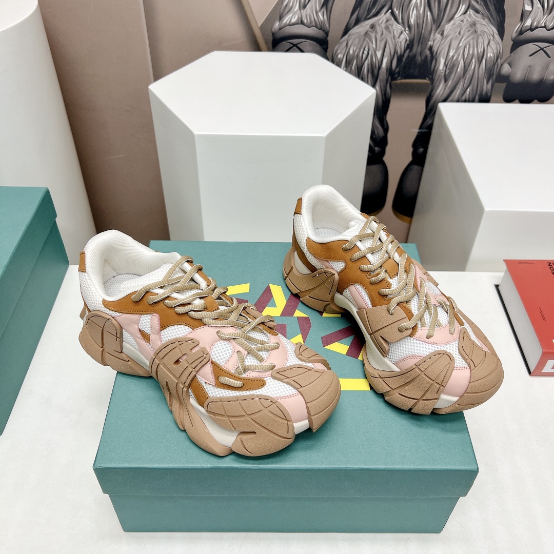 Fashion Review: Camper Lab Sports Shoes with Parisian Influence