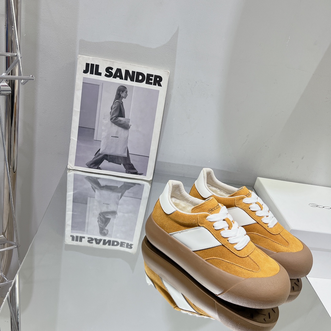 [Golden Goose Women
