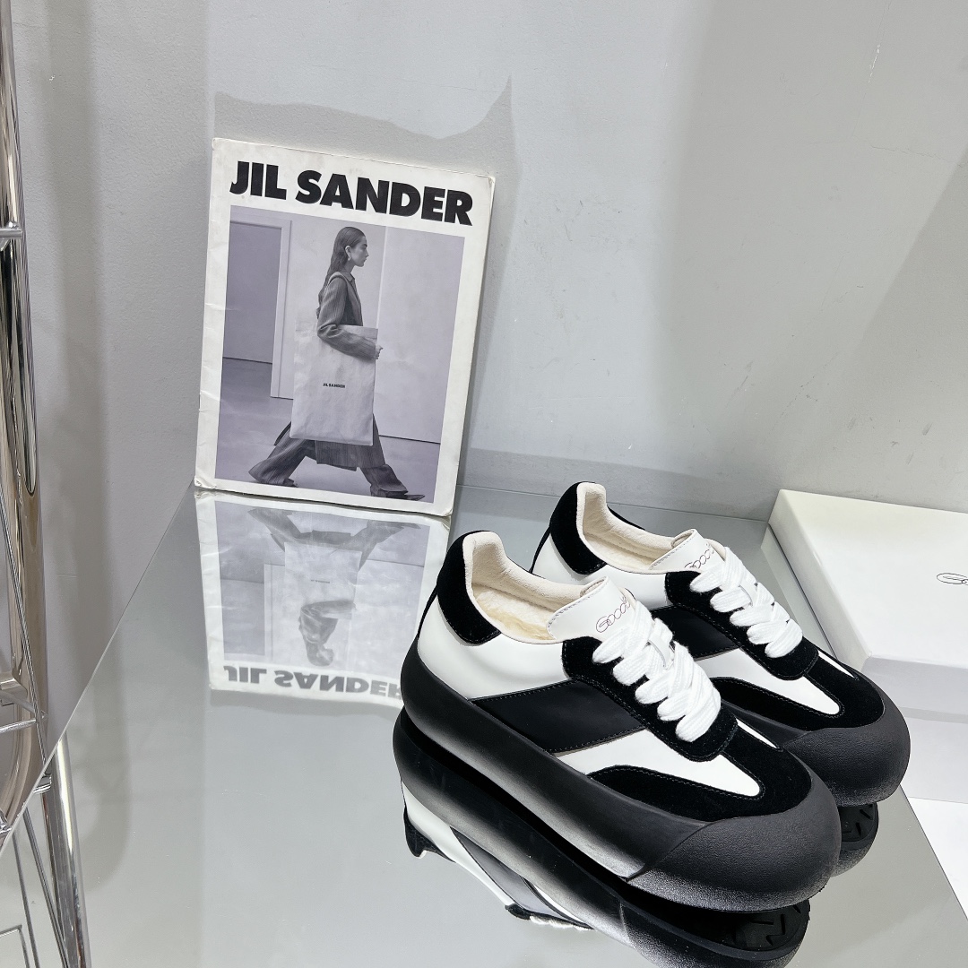[Golden Goose Women