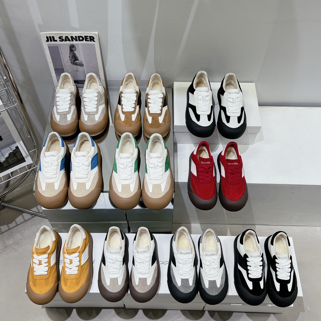[Golden Goose Women