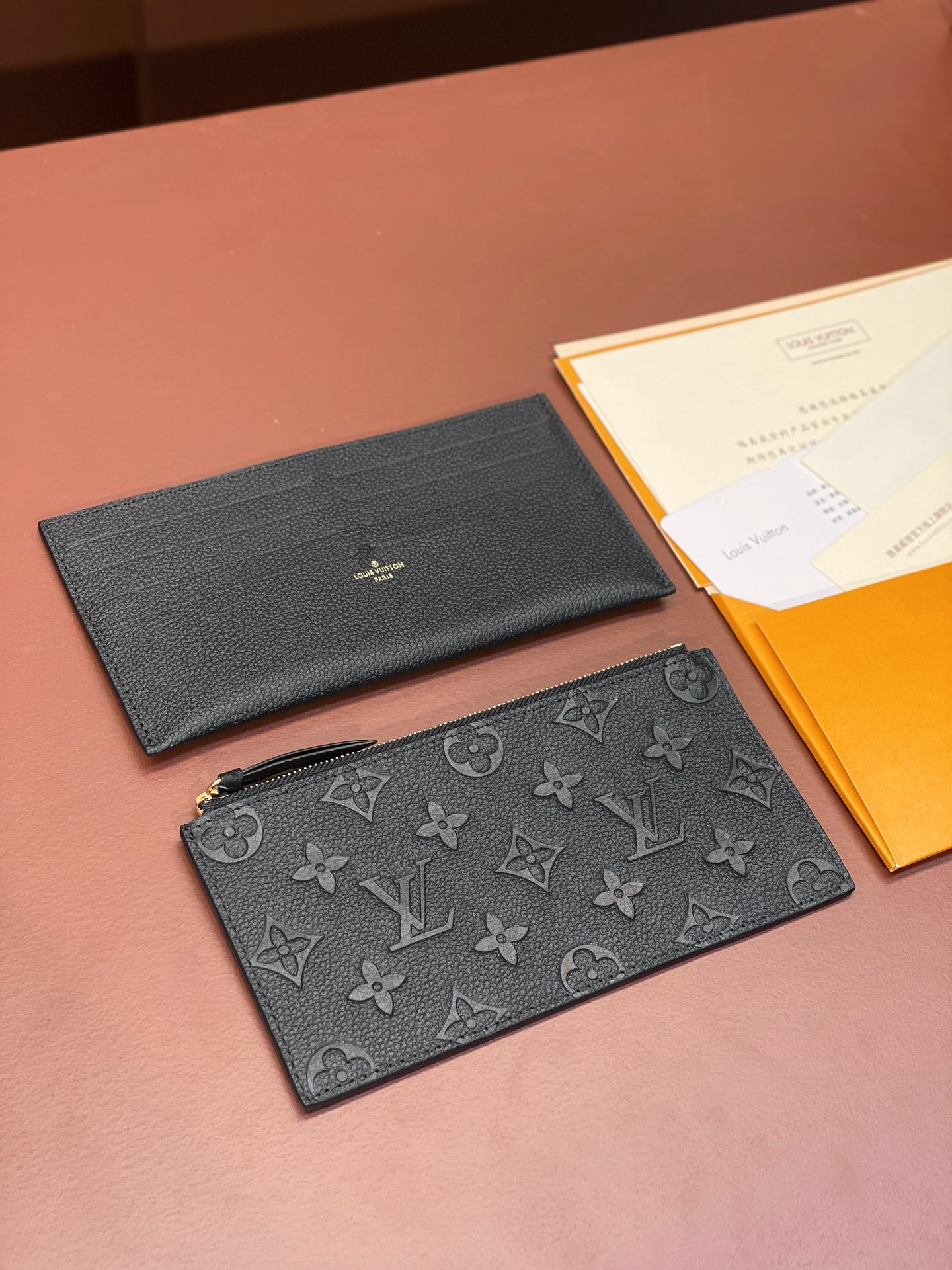 M64064 黑色 Pochette Félicie 链条包