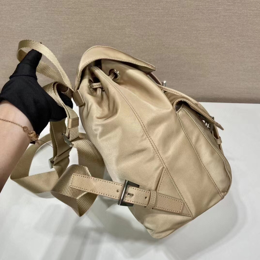 普拉达 Prada 高定典藏名品高定成衣时装外套连衣裙衬衫T恤 #B5EBA43E 7