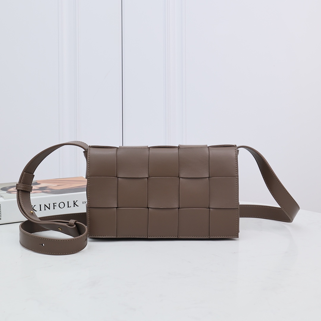 Lambskin Woven Tofu Bag Shoulder Crossbody