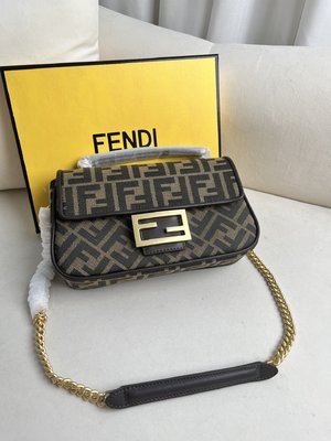Fendi Iconic Baguette Bags Handbags Replicas Buy Special Gold Vintage