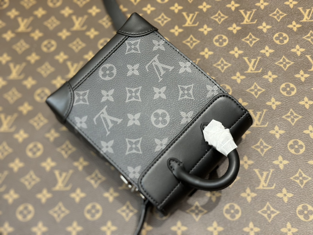 Louis Vuitton Haute Couture Classic Luxury Handbag Shoulder Crossbody 5