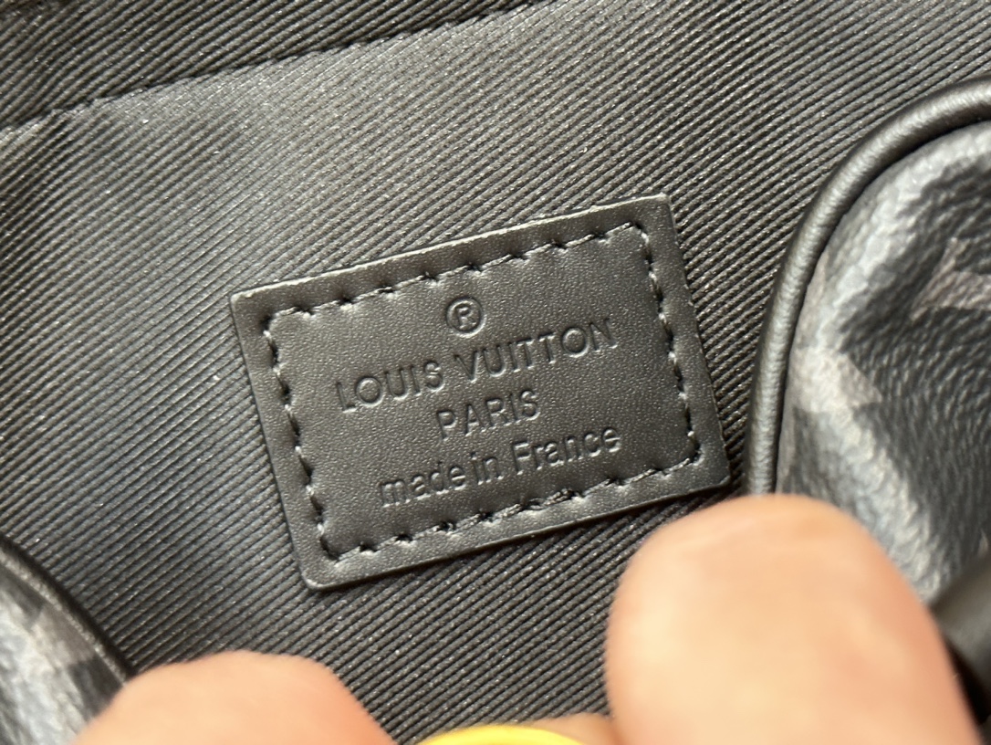 Louis Vuitton Haute Couture Classic Luxury Handbag Shoulder Crossbody 9