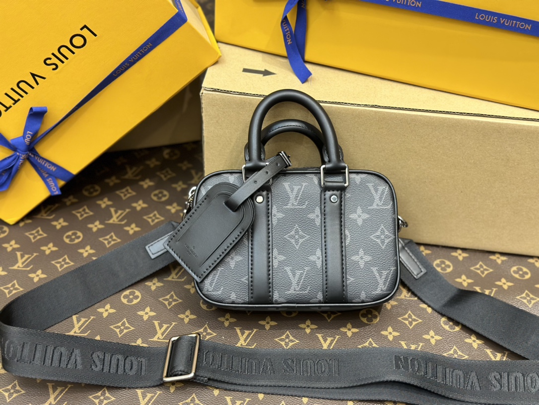 Louis Vuitton Haute Couture Classic Luxury Handbag Shoulder Crossbody 2