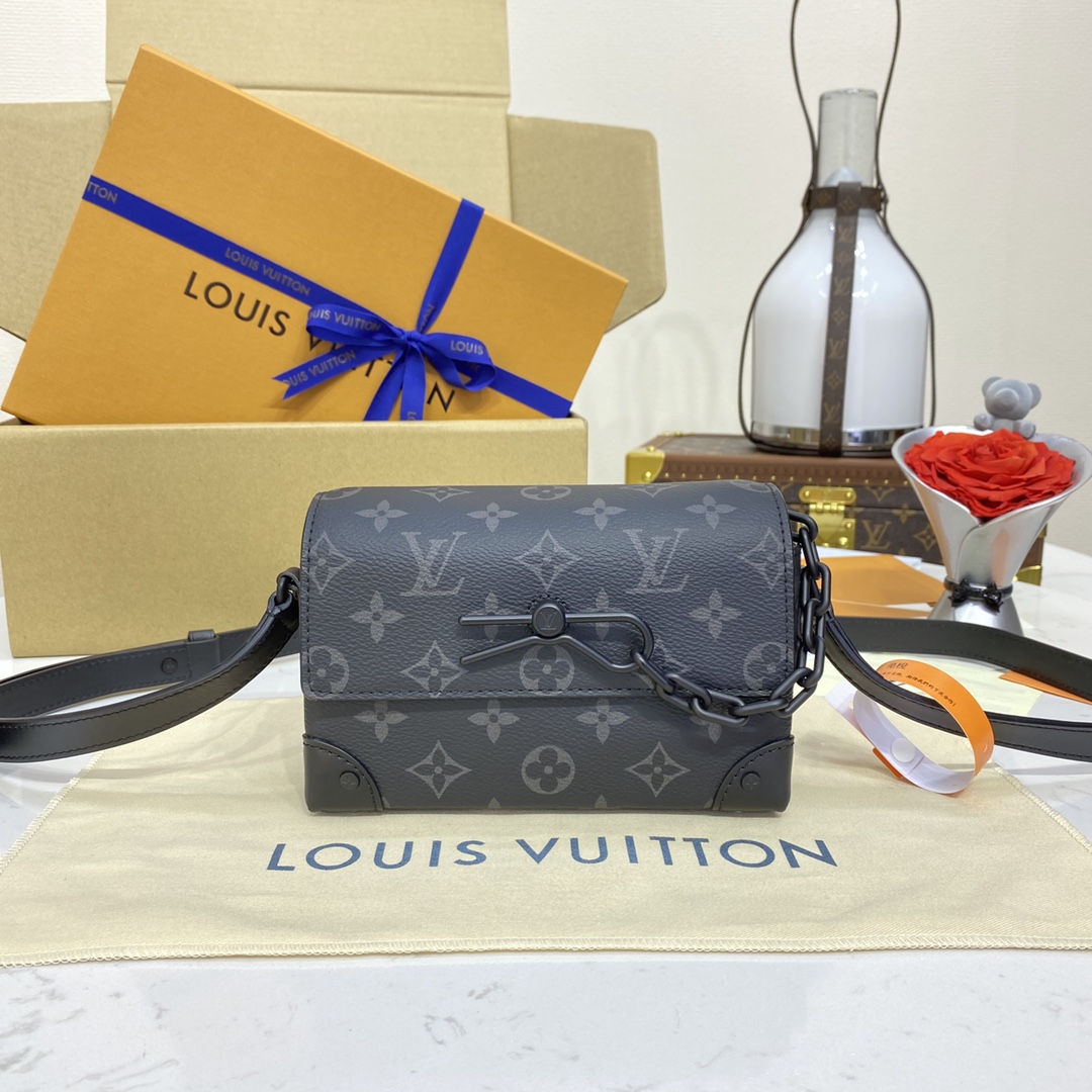 Louis Vuitton Sacos de corpo cruzado & Ombro Sacos de Mensageiro Preto Monogram Canvas Correntes M81783