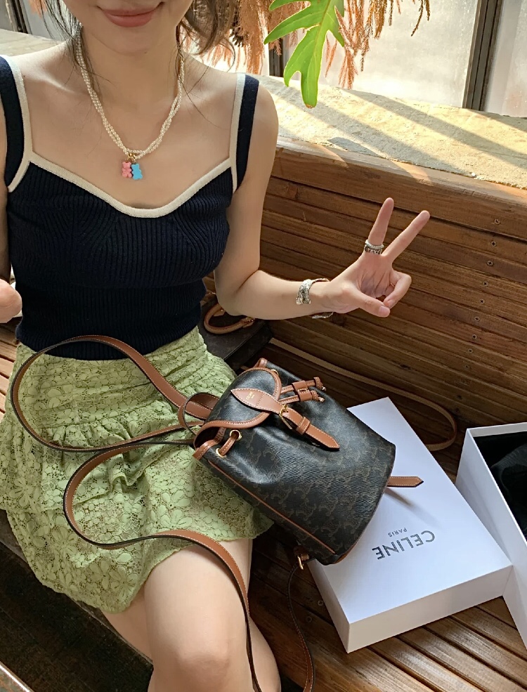 Celine high-end backpack is so friendly to little girls ~ a must-have for sweet girls