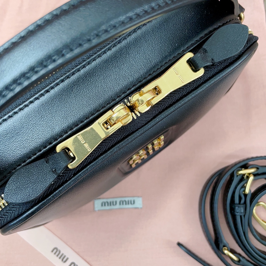 Miu Miu Lunch Box Bag: Top Calf Leather, Dual Zipper, & Adjustable Strap 7 i1698555169 2106 5