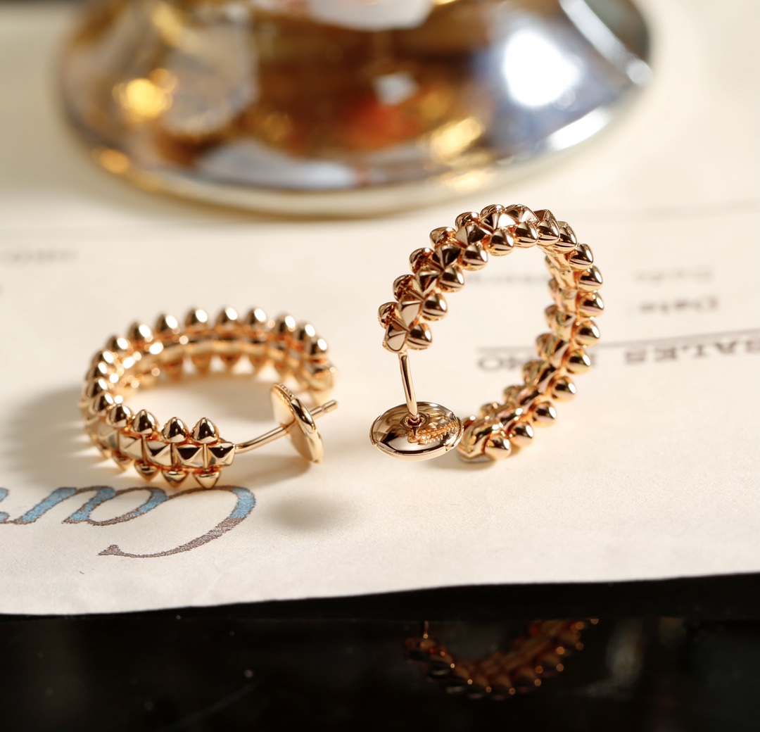 Cartier 卡地亚 玫瑰金铆钉（子弹头）小号耳钉耳环