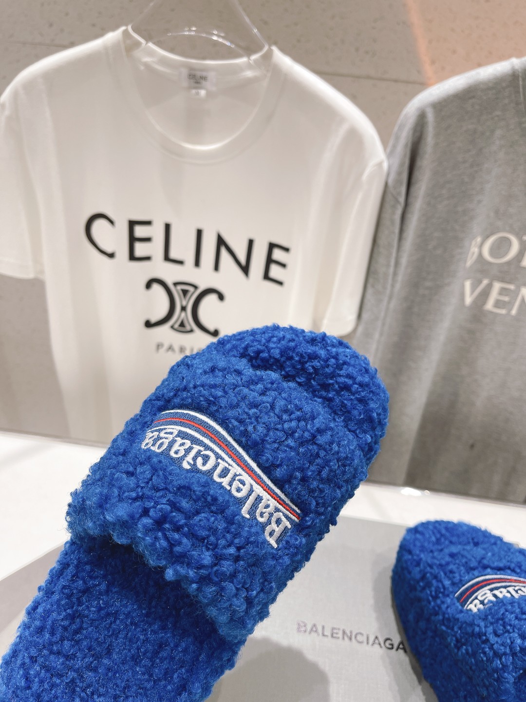 高版本出厂 Balenciaga*2025ss巴黎世家F036🔥🔥厚底刺绣毛毛拖鞋巴黎时装周重磅新品，国