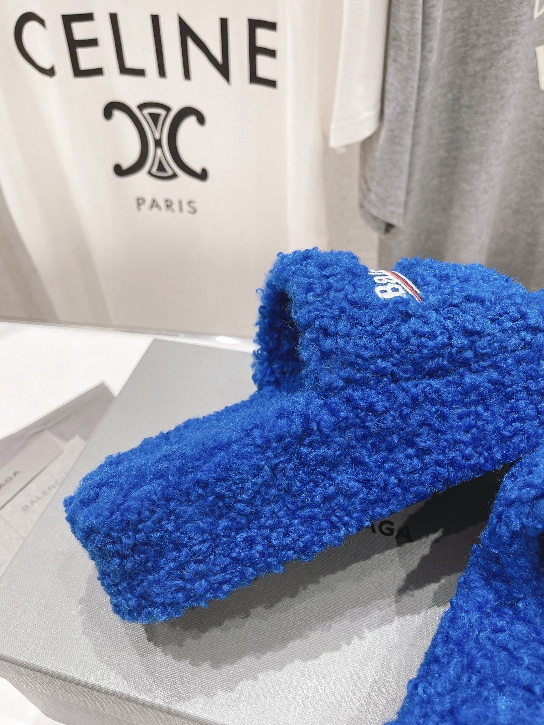 高版本出厂 Balenciaga*2025ss巴黎世家F036🔥🔥厚底刺绣毛毛拖鞋巴黎时装周重磅新品，国