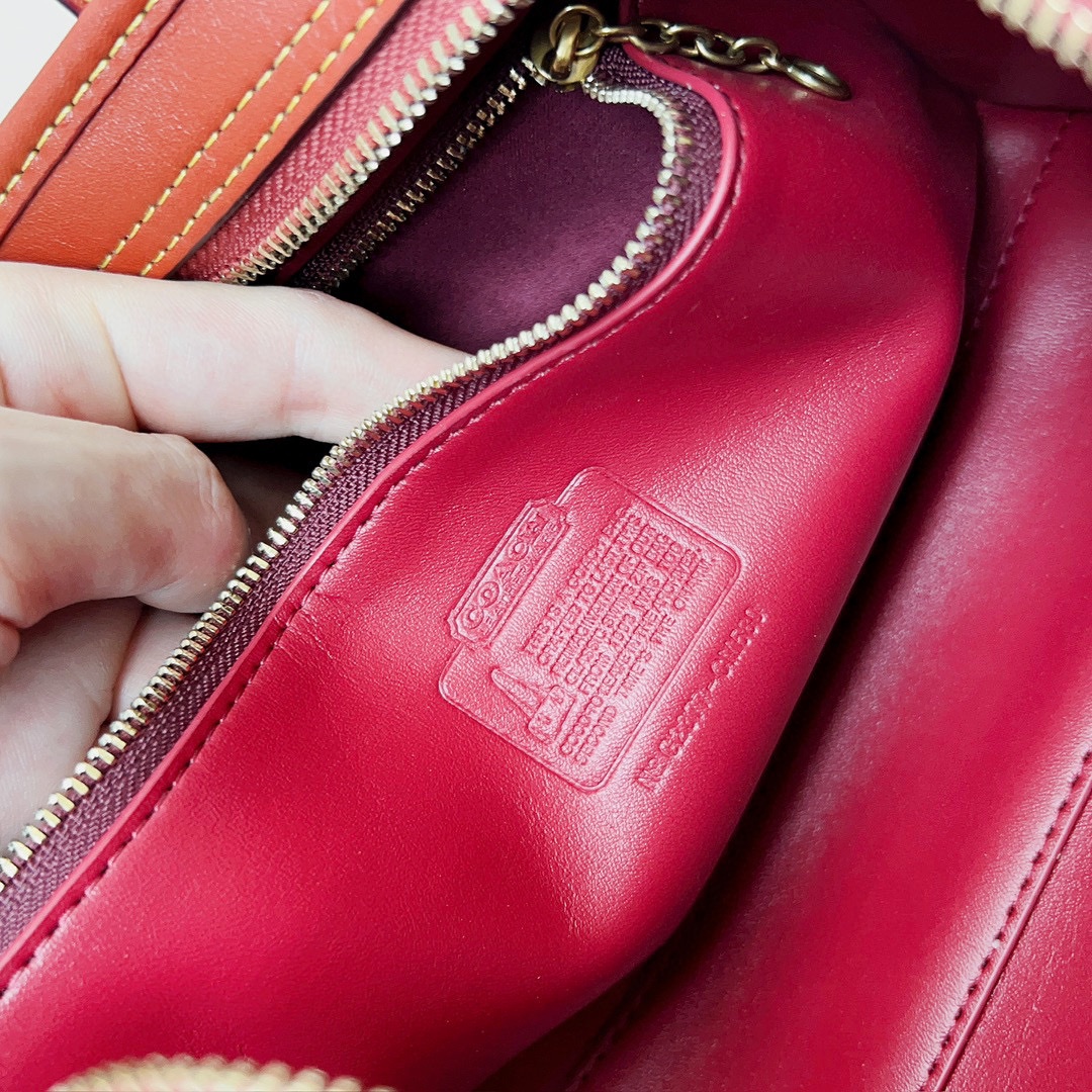 C家 Swing Zip 保龄球包 - クラシックデザインと高品質