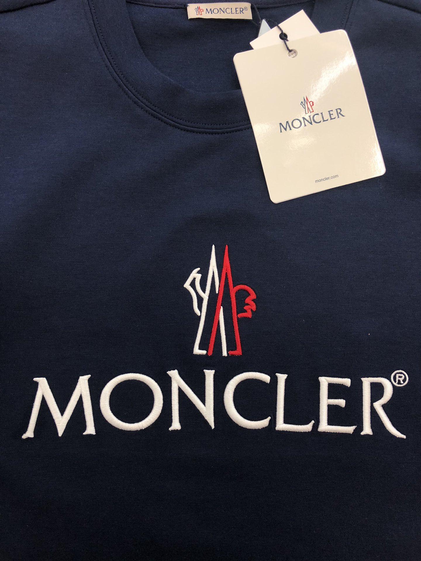 ️MONCLE*蒙-口原单品质！23S秋冬加厚新款长袖T恤.经典品牌标识！万年青款式.精选万针3D绣花工