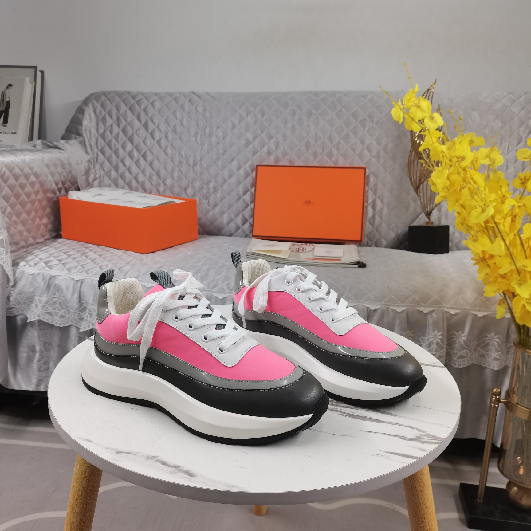 NO:485348,Color-blocking series casual shoes heavy shipment imported fabric cowhide splicing, ultra-light IP material (skinned with cotton feet) Heel height 3.5cm Size men 39-44 (45 customized), casual shoes/sports shoes, sneakers, cowhide19860909拼色系列休闲鞋 重磅出货 面料进口牛皮拼接 大底超轻IP材质（踩棉花脚感） 跟高3.5cm Size男39-44（45订做）,休闲鞋/运动鞋,sneakers,cowhide,Women's Shoes