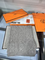 Hermes Sale
 Scarf Weave Unisex Cashmere Fall/Winter Collection