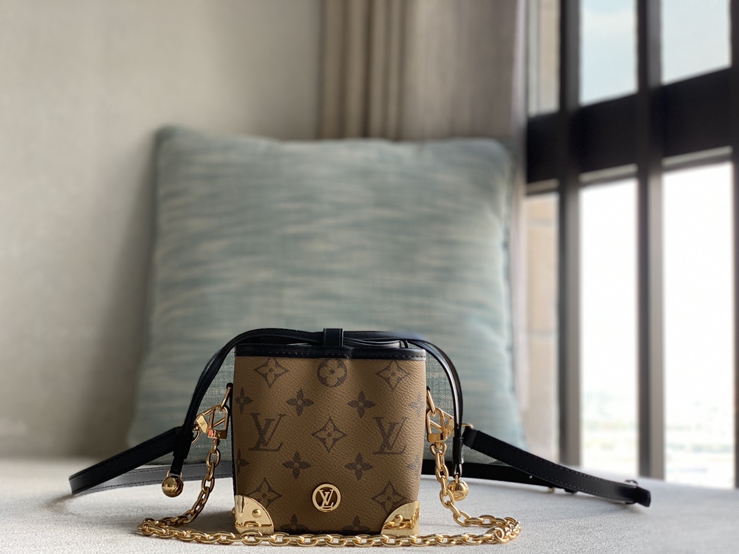 Louis Vuitton NOE PURSE handbagM82885 presbyopia/black
