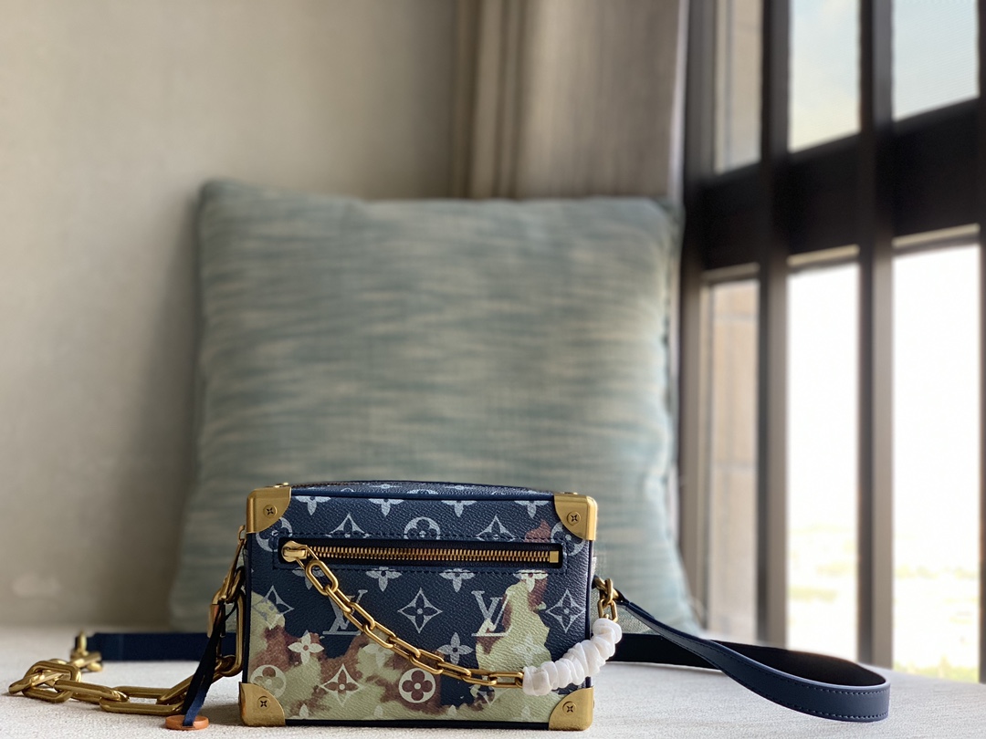 Louis Vuitton Official LV [MINI SOFT TRUNK handbag] M23731 44735 blue flame (flame silk screen) on sale