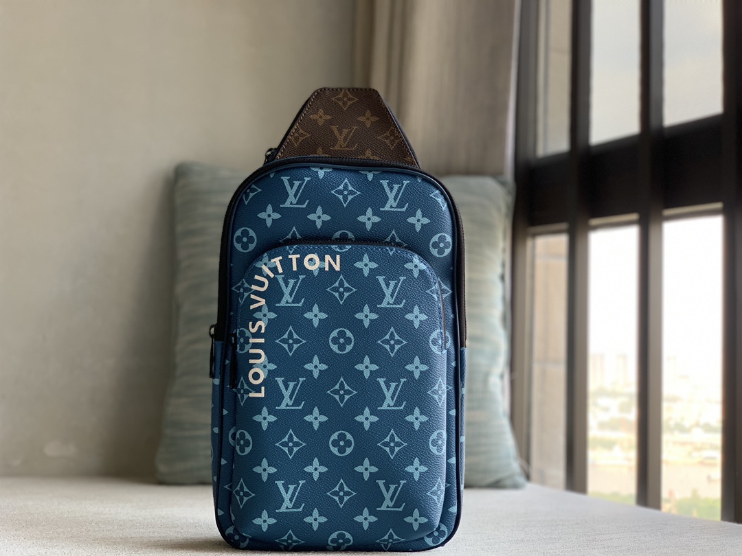 Louis Vuitton Officially selling LV Avenue Slingbag NM m23782 blue waist bag chest bag (silk screen)