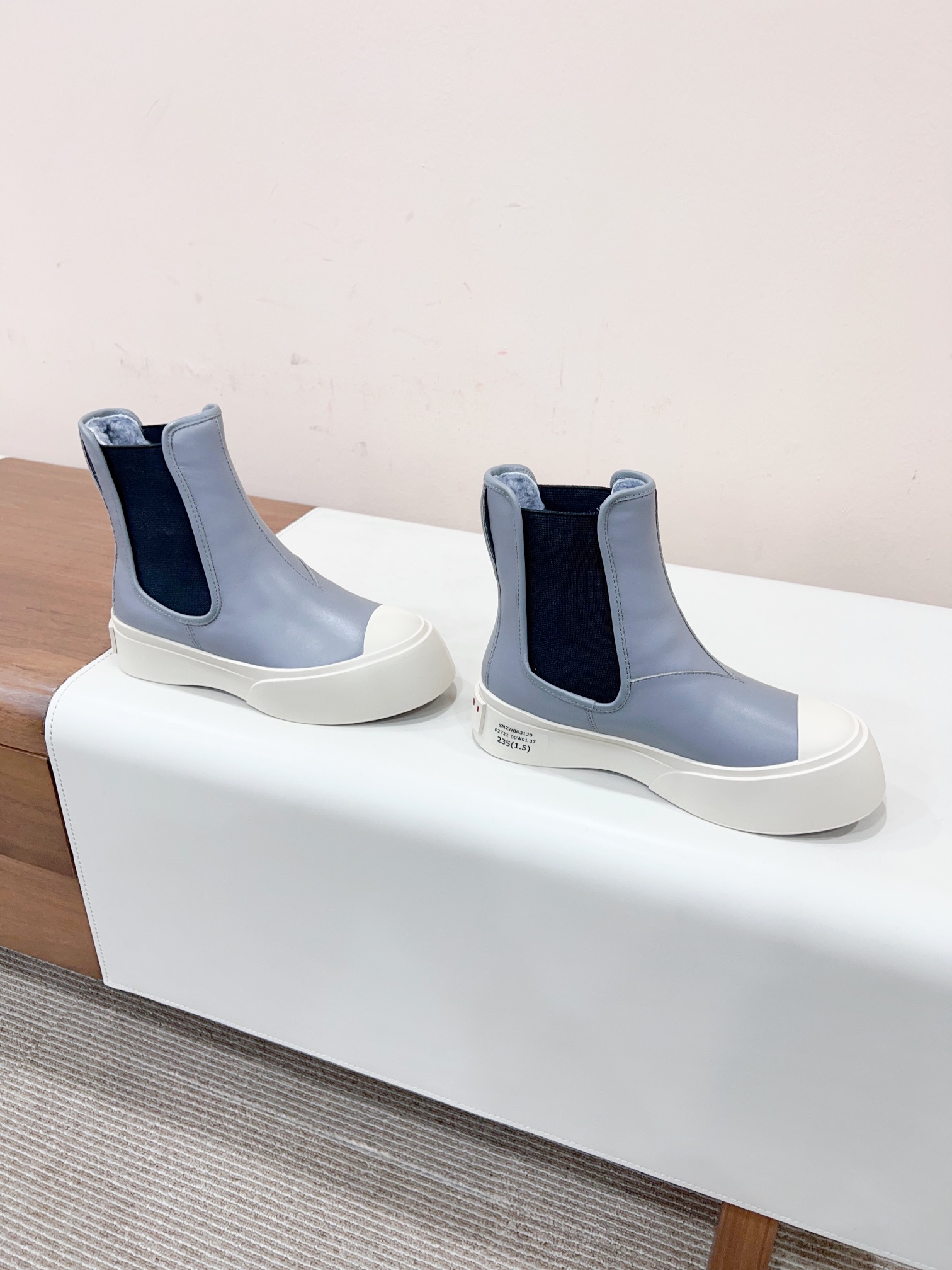 New 2023 Marni Chelsea Boots: Elastic Tech Knit, Soft Leather, Light Soles - 图片 6