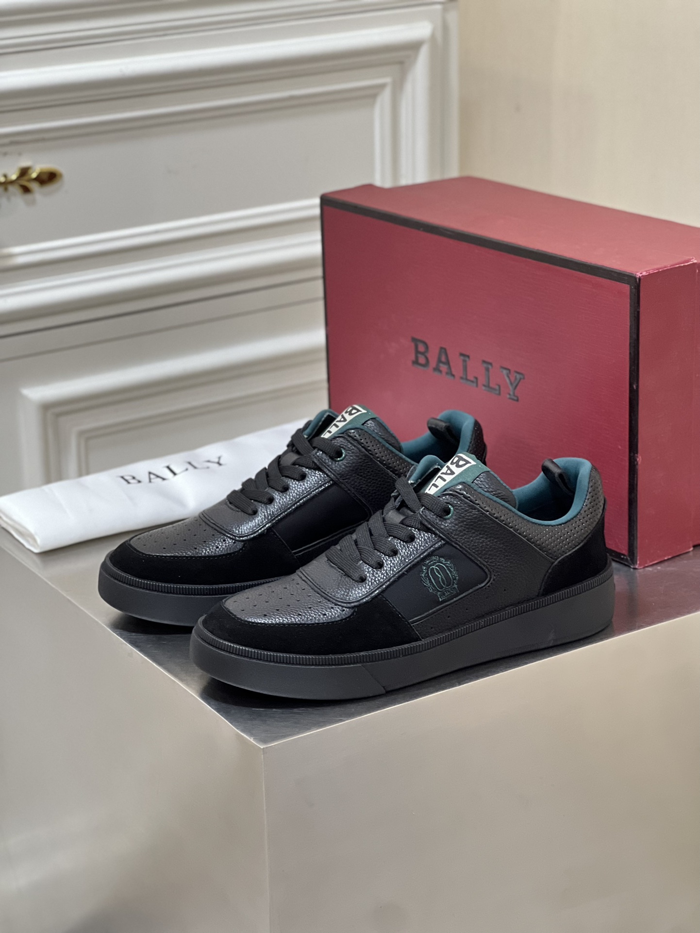 Real ••Novedades•• Zapatos informales de alta gama para hombre Bally apuesta por suelas de goma ultraligeras.…