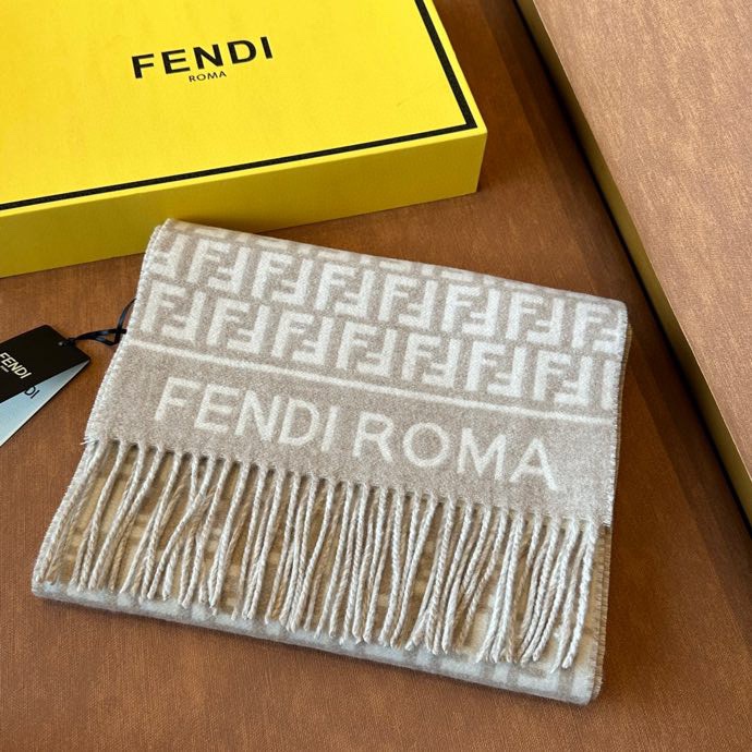 Fendi Sjaals Kasjmier Wol