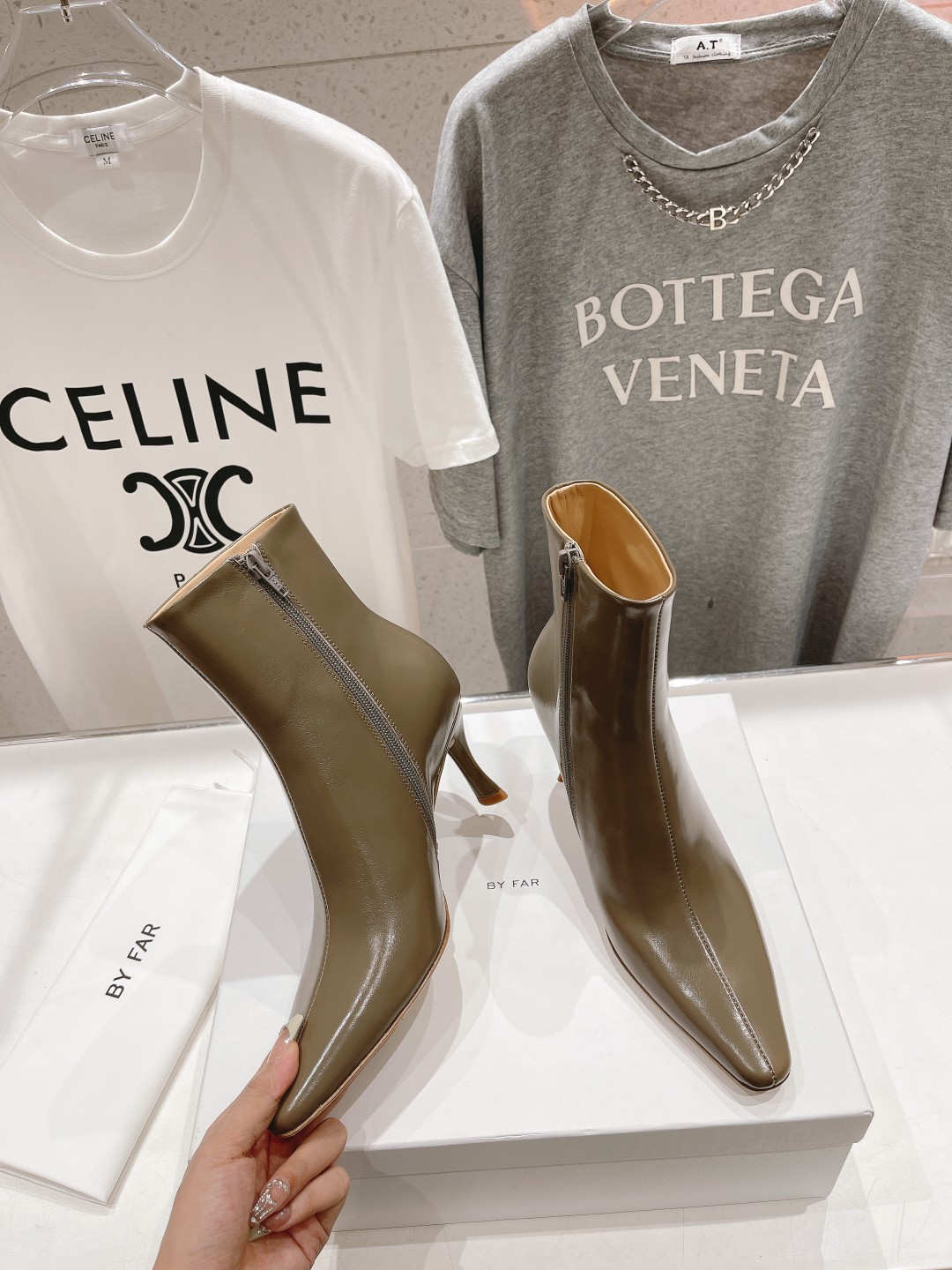 高版本出厂 🆕By Far 2025秋冬上新 气质款 全皮版 小猫跟 新款靴子 1:1 正品购入 小方头